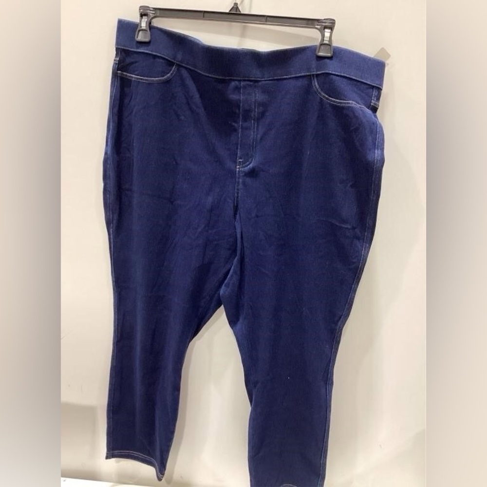 NO NONSENSE DENIM CAPRI LEGGINGS